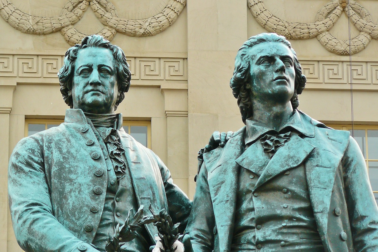 Goethe- und Schiller-Denkmal in Weimar/Thüringen