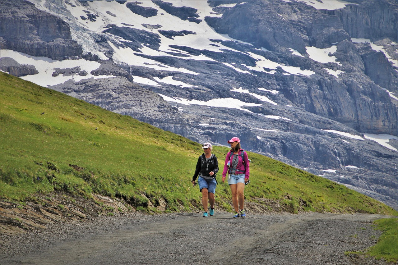 Wandern im Sommer: Welche Wanderkleidung ist sinnvoll?